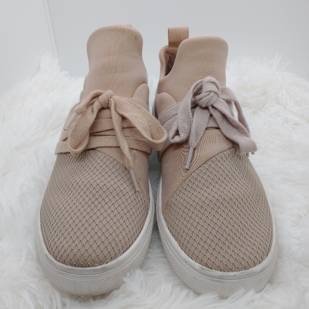 Steve Madden Lancer Blush Pinkish Tan Trainers Sneakers Lace Up Women's Size 6.5 - Picture 2 of 9